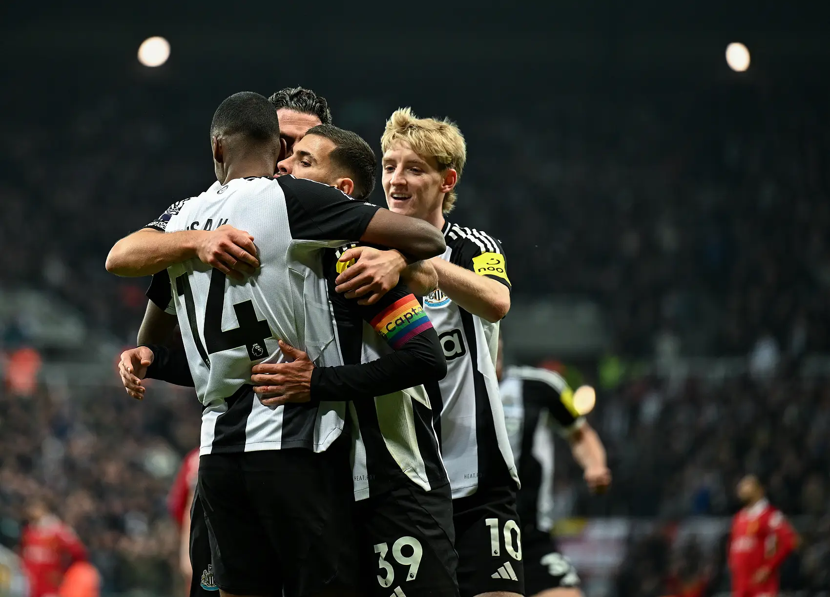 萨拉赫重要时刻反败为胜，切尔西带队取胜！(切尔西主帅萨里)