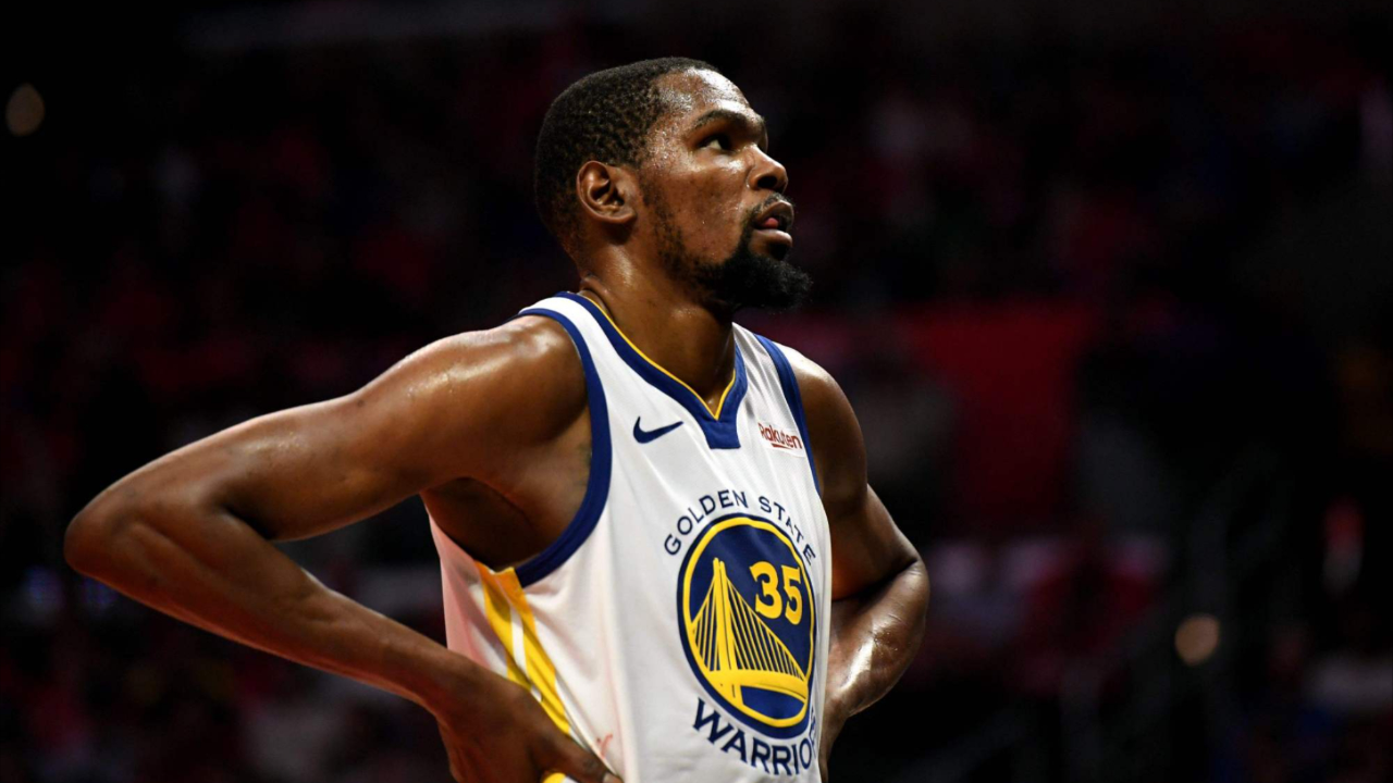 去年夏天,杜兰特和勇士签了一份两年6150万美元的 去年夏天,杜兰特和勇士签了一份两年6150万美元的