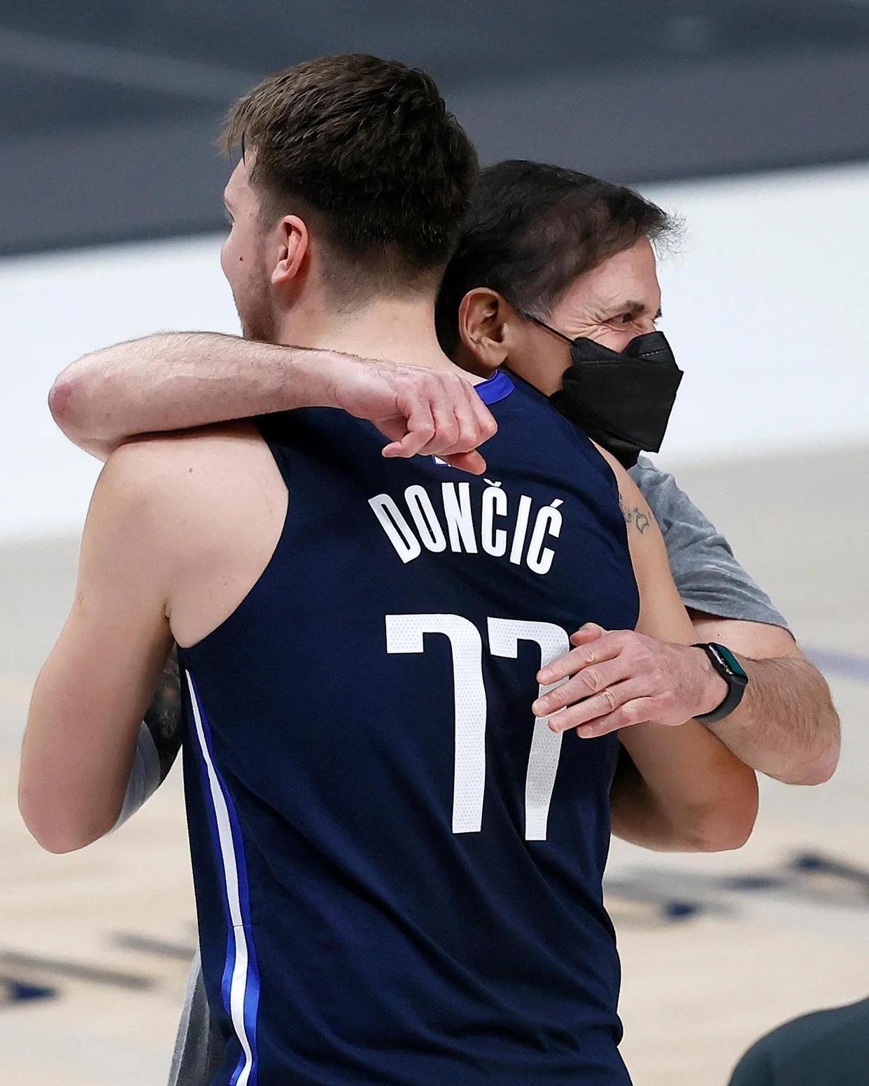 东契奇遭遇十五连败,巴塞罗那教练面临压力! 东契奇遭遇十五连败,巴塞罗那教练面临压力!