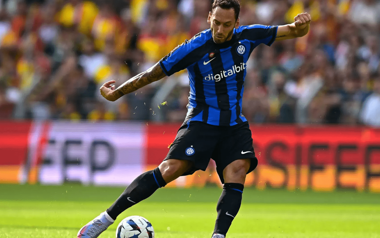 法国杯赛程吃紧，塞维利亚今晚临场应变，目标明确，训练强度明显提升的简单介绍