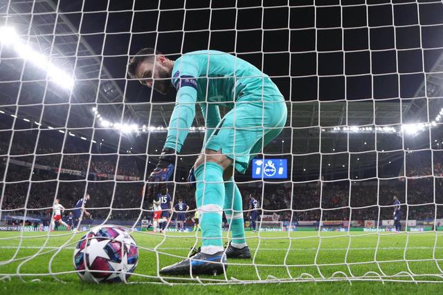 关于足总杯赛程吃紧；奥兰多魔术国际比赛日完成体检；球迷炸锅；细节决定成败的信息